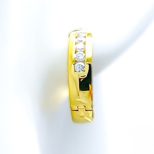 Timeless Beautiful Lined 18K Gold + Diamond Bali Earrings 