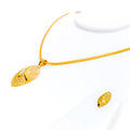 Ethereal Twinkling 22K Gold Pendant Set