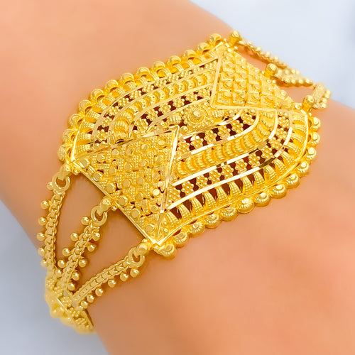 unique-stately-22k-gold-medium-statement-bracelet