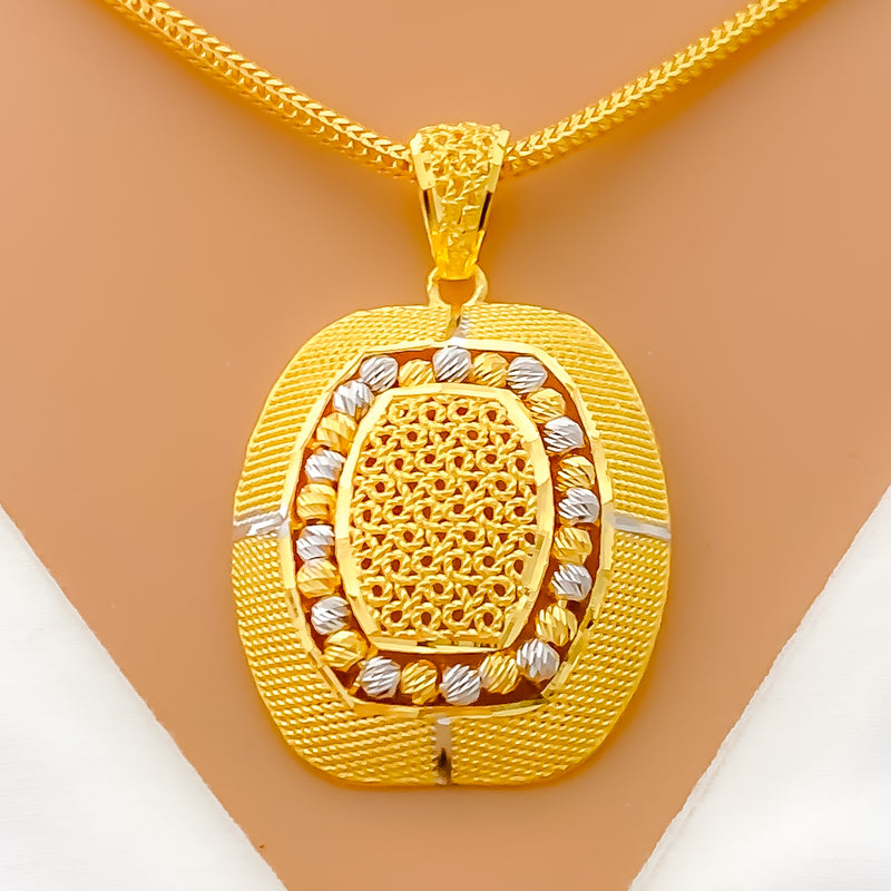 delightful-two-tone-22k-gold-pendant-set