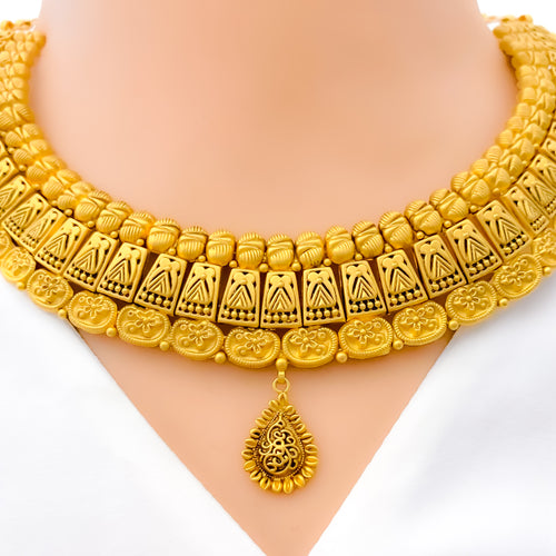 Impressive Vintage 22k Gold Necklace Set