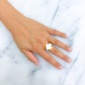 Attractive Mother Pearl 21K Gold Ring