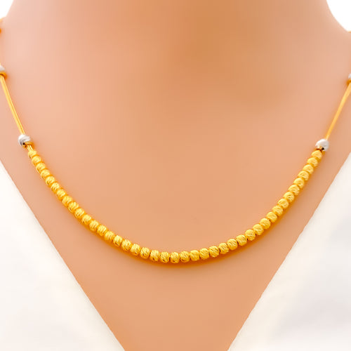 Dressy Shimmering 22k Gold Necklace 