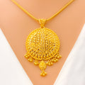Ornamental Gleaming 22k Gold Round Pendant Set 