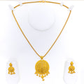 Ornamental Gleaming 22k Gold Round Pendant Set 