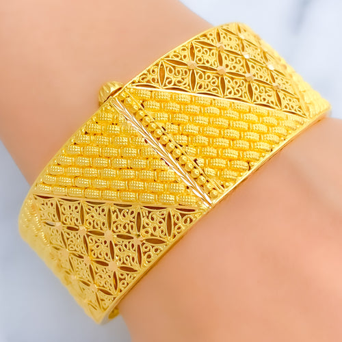 Stately Magnificent Filigree 22k Gold Cuff 