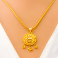 Flawless Striped 22k Gold Dangling Pendant Set