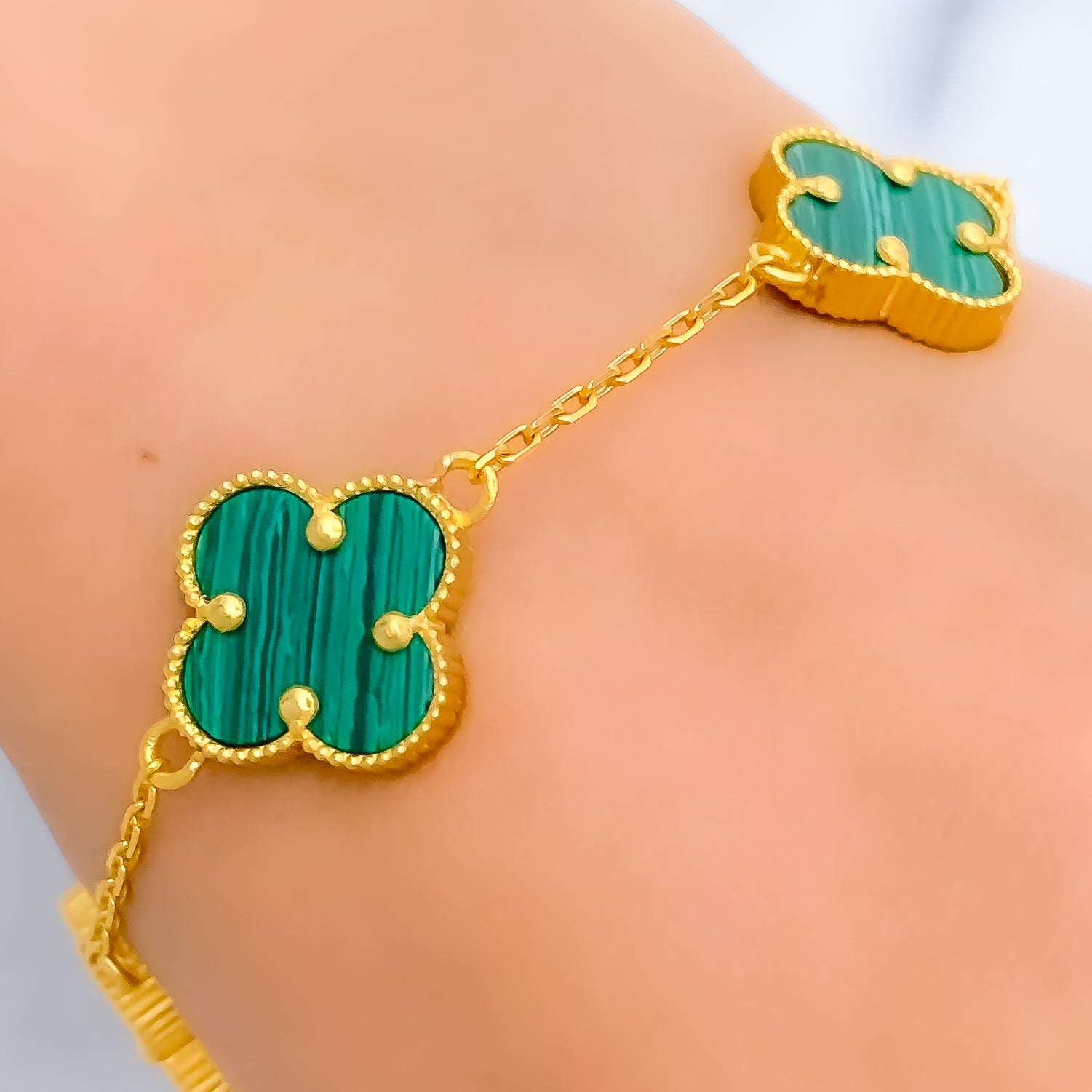 18kt Gold 5 Clover Leaf Bracelet In Gold,MOP,Onyx,Malachite Variations