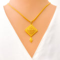 Flawless Checkered Kite Shaped 22k Gold Pendant Set 