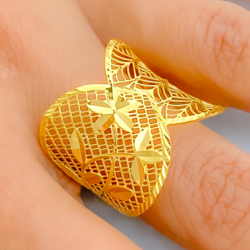 Fancy Overlapping Leaf 21K Gold Ring