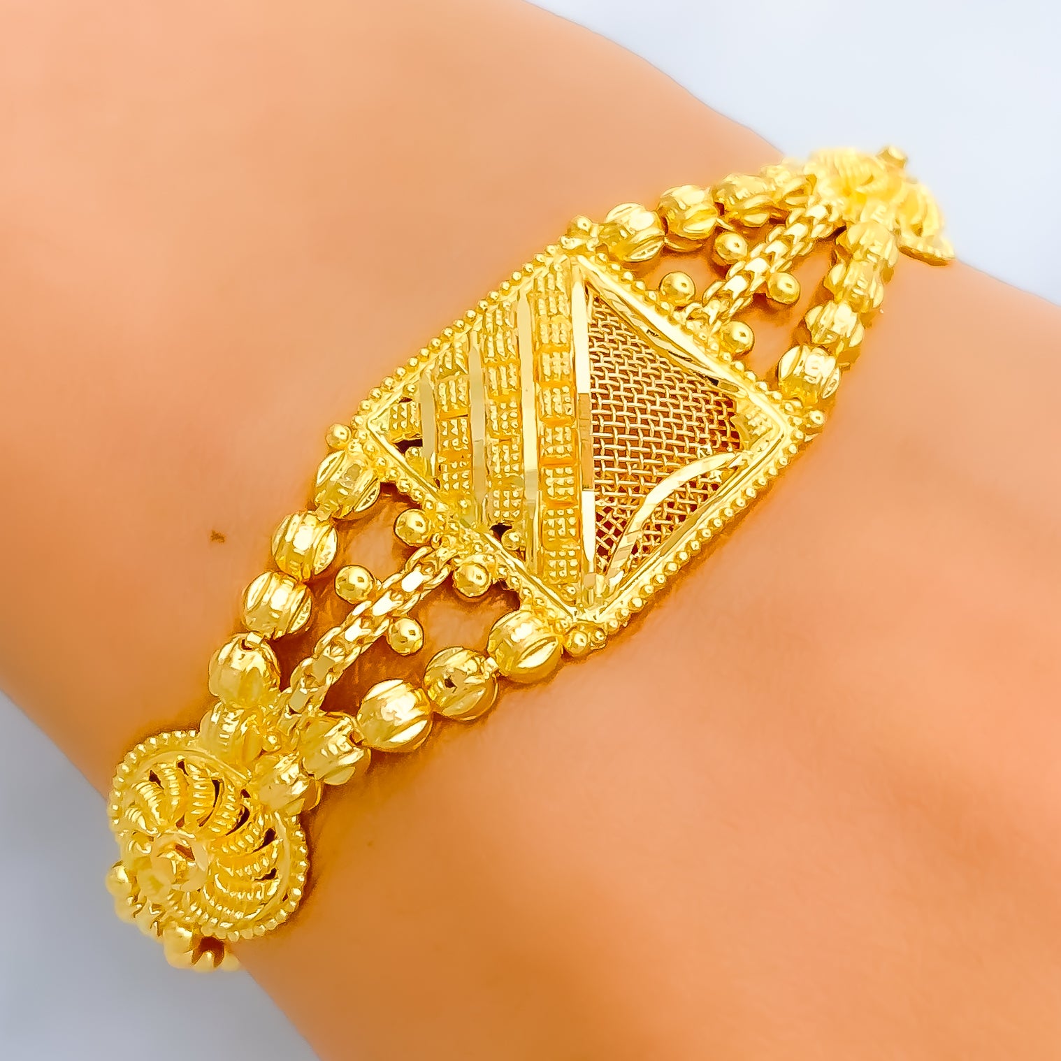 Triangular Gold Bracelets Unique Triangular Jali 22k Gold Bracelet – Andaaz Jewelers