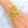 Contemporary Over Lapping 21K Gold Mesh Bangle Bracelet