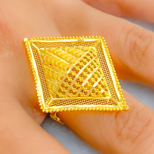 diamond-shaped-opulent-22k-gold-semi-statement-ring