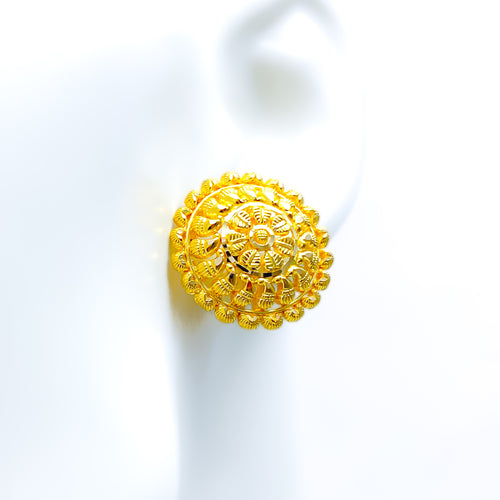 delightful-shimmering-22k-gold-earrings