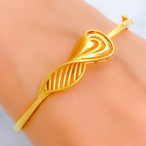 delicate-twisted-leaf-22k-gold-bangle-bracelet