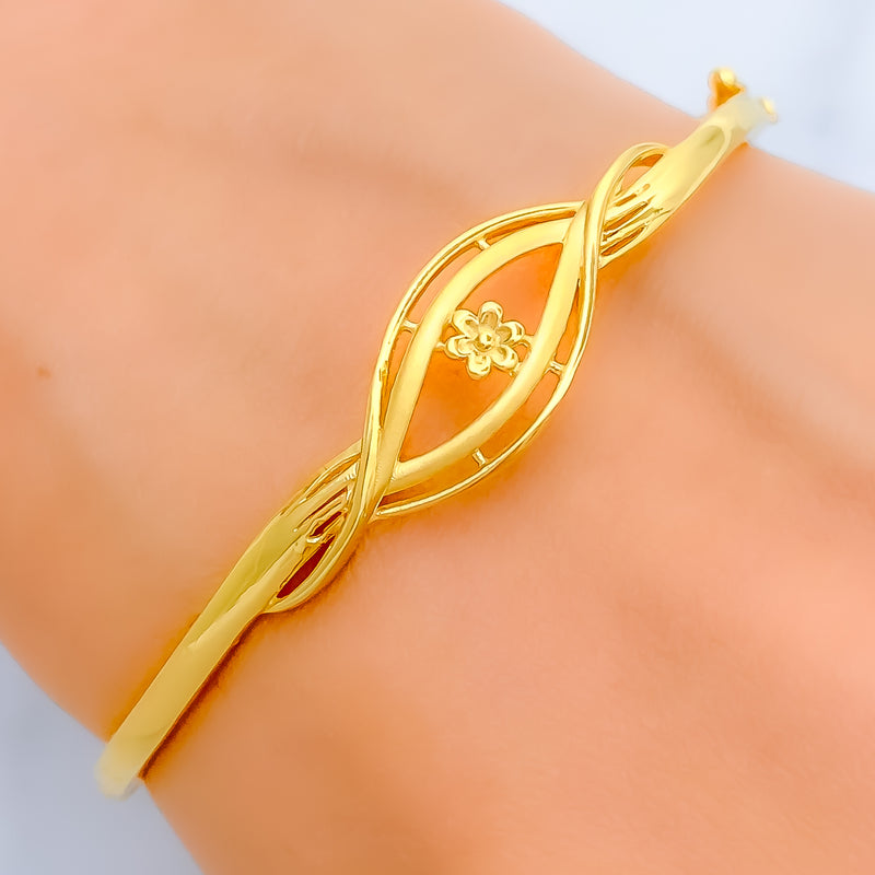 dainty-delicate-flower-22k-gold-bangle-bracelet