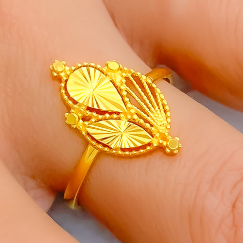 Fancy Bright Leaf 22K Gold Ring 
