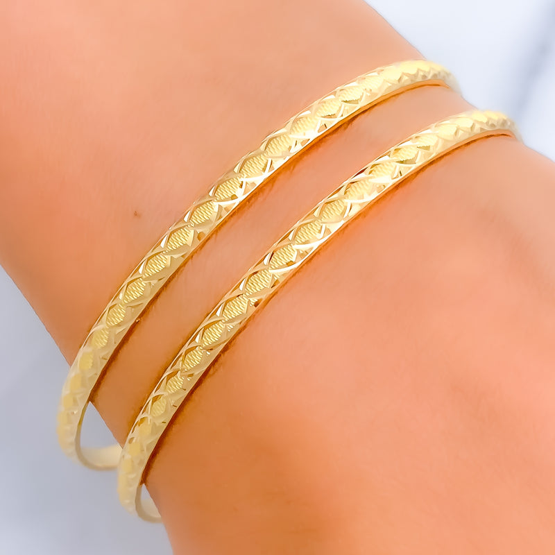 Reflective Wavy Textured 22k Gold Bangle Pair 