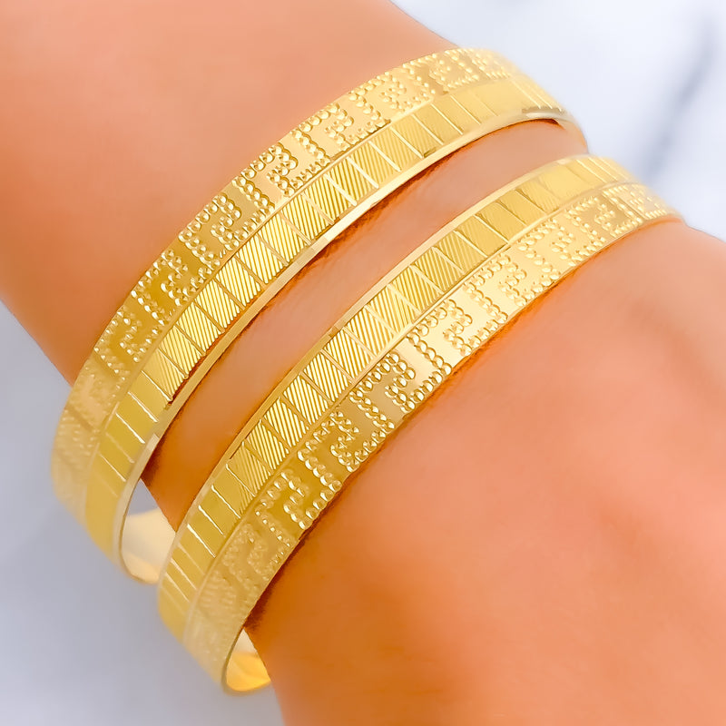 Bold Striped Ritzy 22k Gold Bangle Pair 