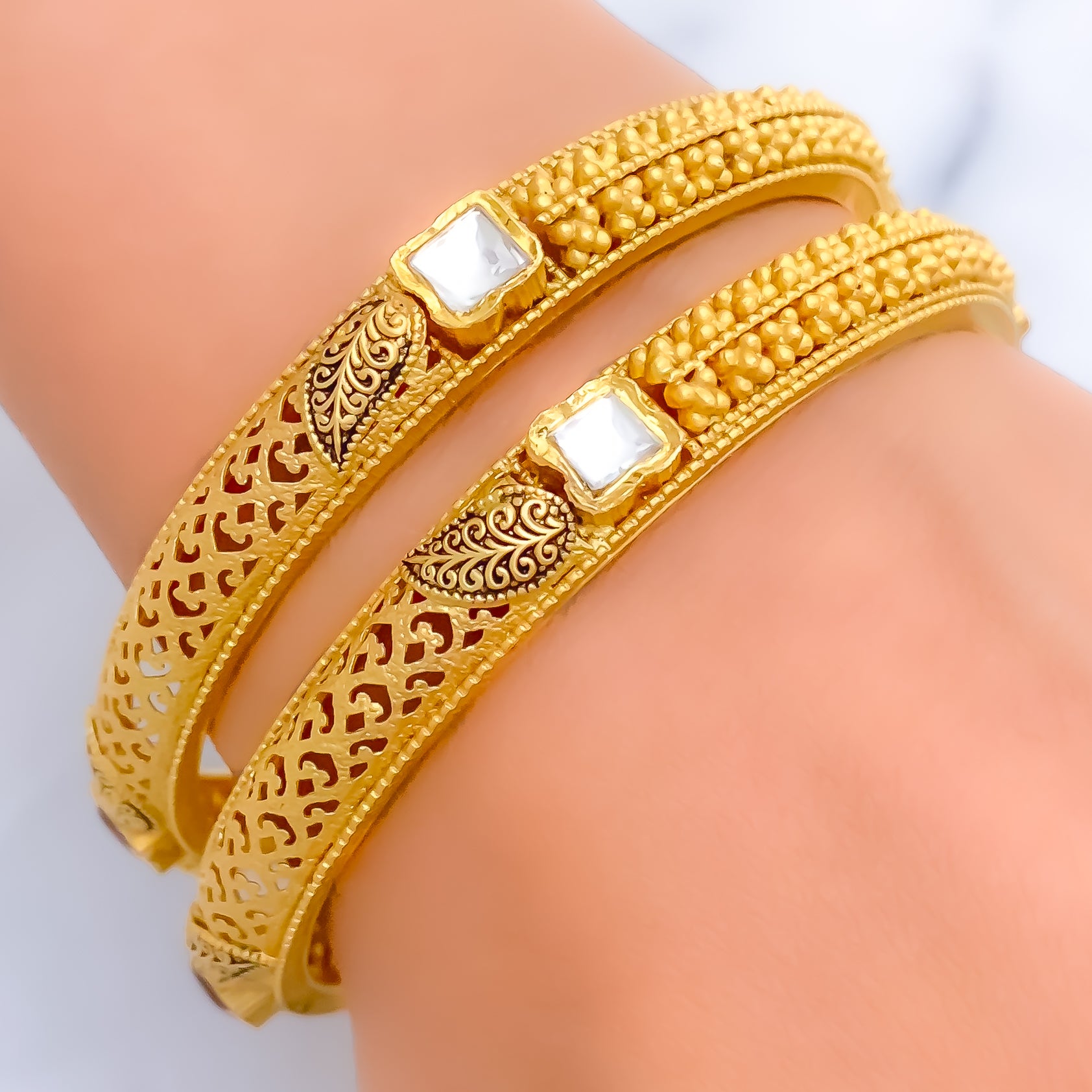 Buy quality 916 Gold Kundan Mani Moti Bracelet in Ahmedabad