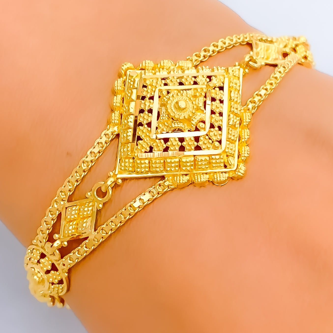 Wholesaler of 18kt rose gold delicate bracelet design for women rhj-1209 |  Jewelxy - 150413