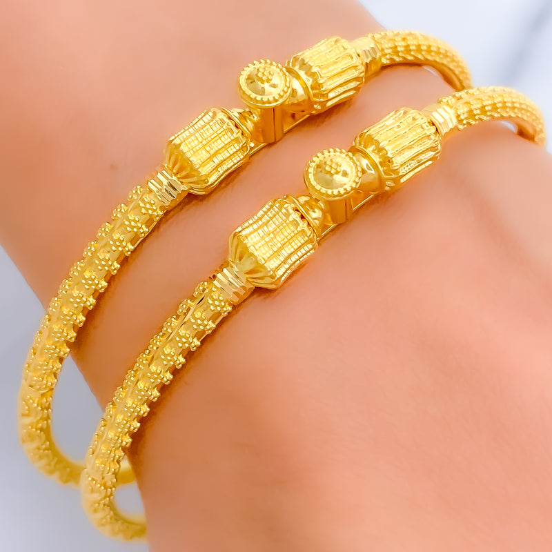 Ornate Striped Drum 22k Gold Pipe Bangles 