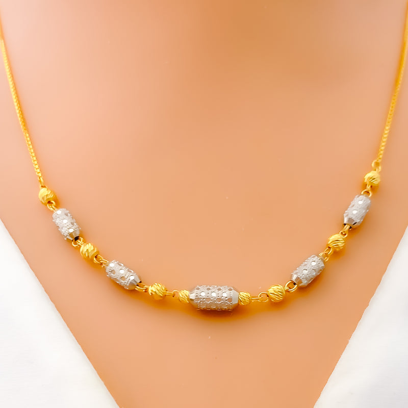 delightful-elevated-22k-gold-necklace