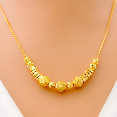 opulent-fashionable-22k-gold-necklace