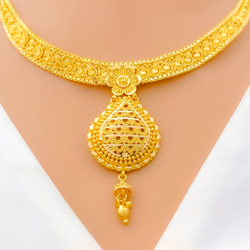 Decorative Floral Drop 22k Gold Necklace Set