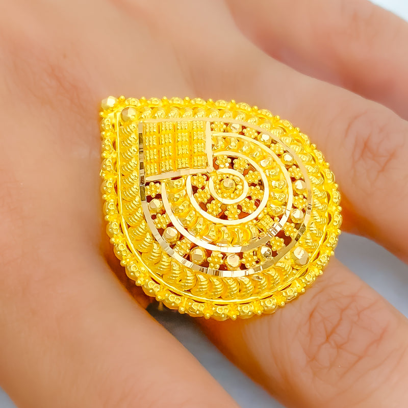 Extravagant Checkered 22k Gold Pear Statement Ring 