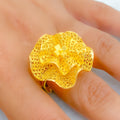 Distinct Wavy Mesh 22k Gold Statement Ring