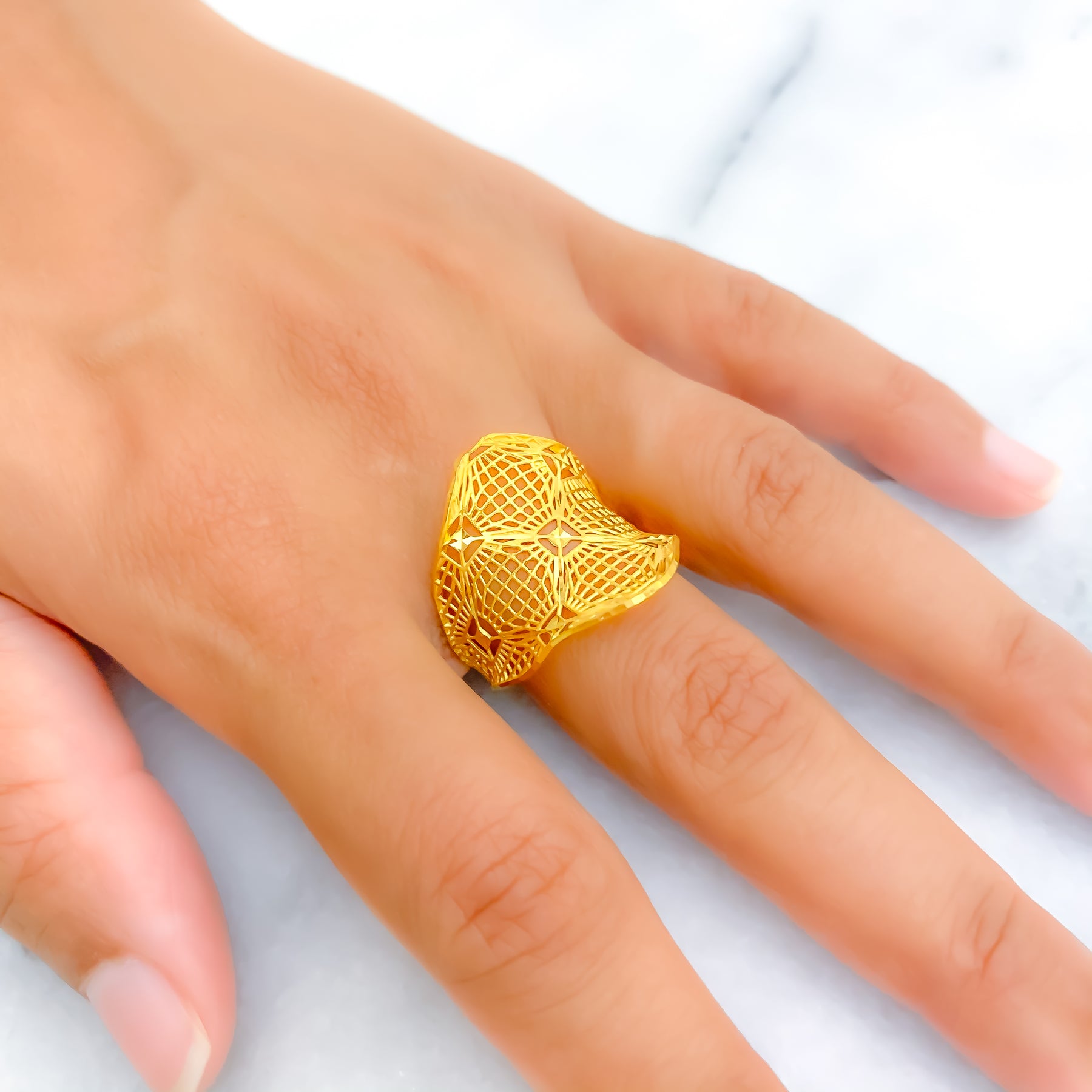 Elegant Floral Net 22k Gold Ring – Andaaz Jewelers