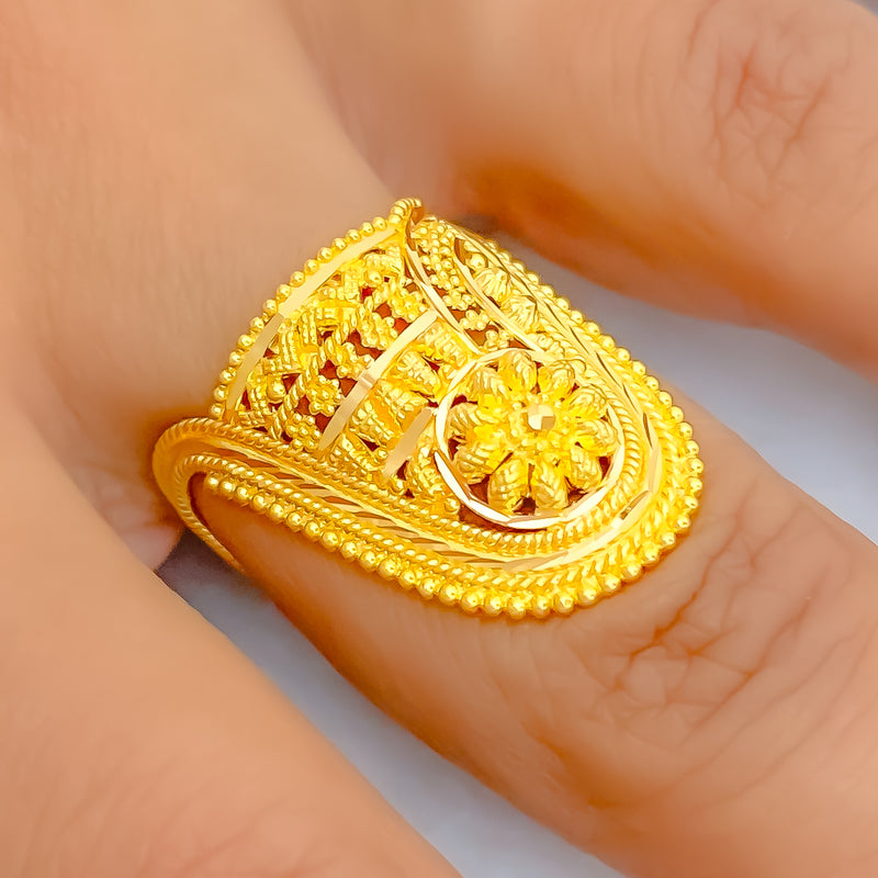 Shimmering Floral 22K Gold Vanki Ring 