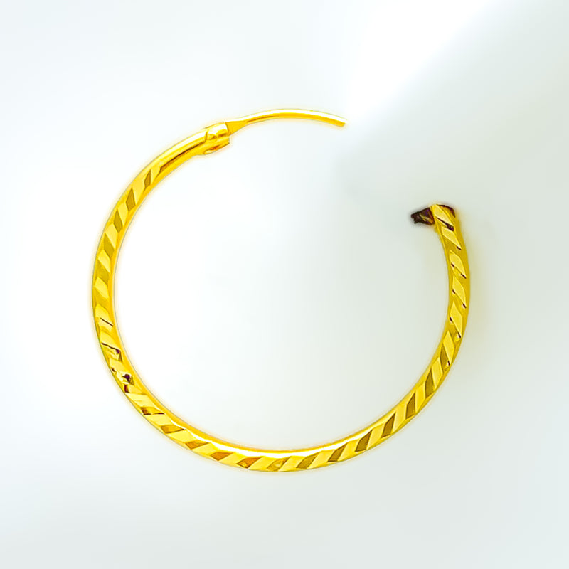 Classic Everlasting 22k Gold Hoop Earrings 