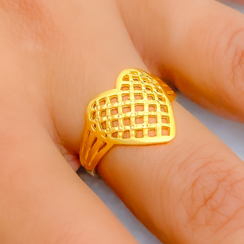 Gorgeous Netted Heart 22k Gold Ring