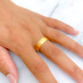 Glossy Fine Lined 22k Gold Band 