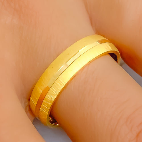 Delightful Striped Textured 22k Gold Band 