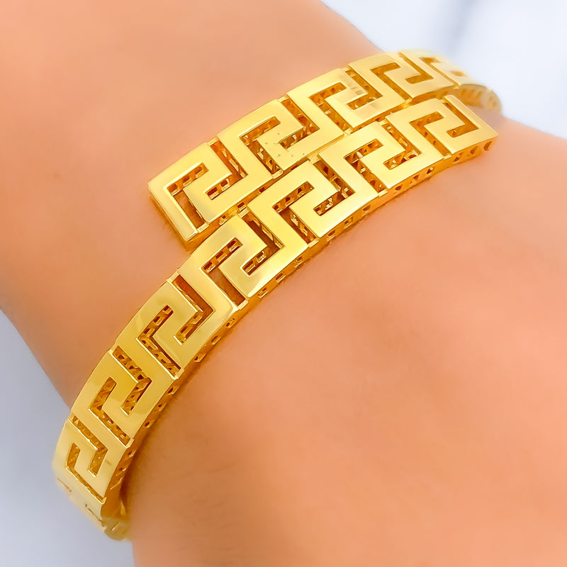 Geometric Striped 21k Gold Bangle Bracelet 