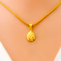opulent-noble-22k-gold-pendant-set