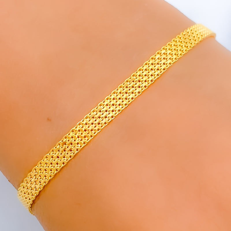 Charming 22k Gold Shiny Flat Chain Bracelet