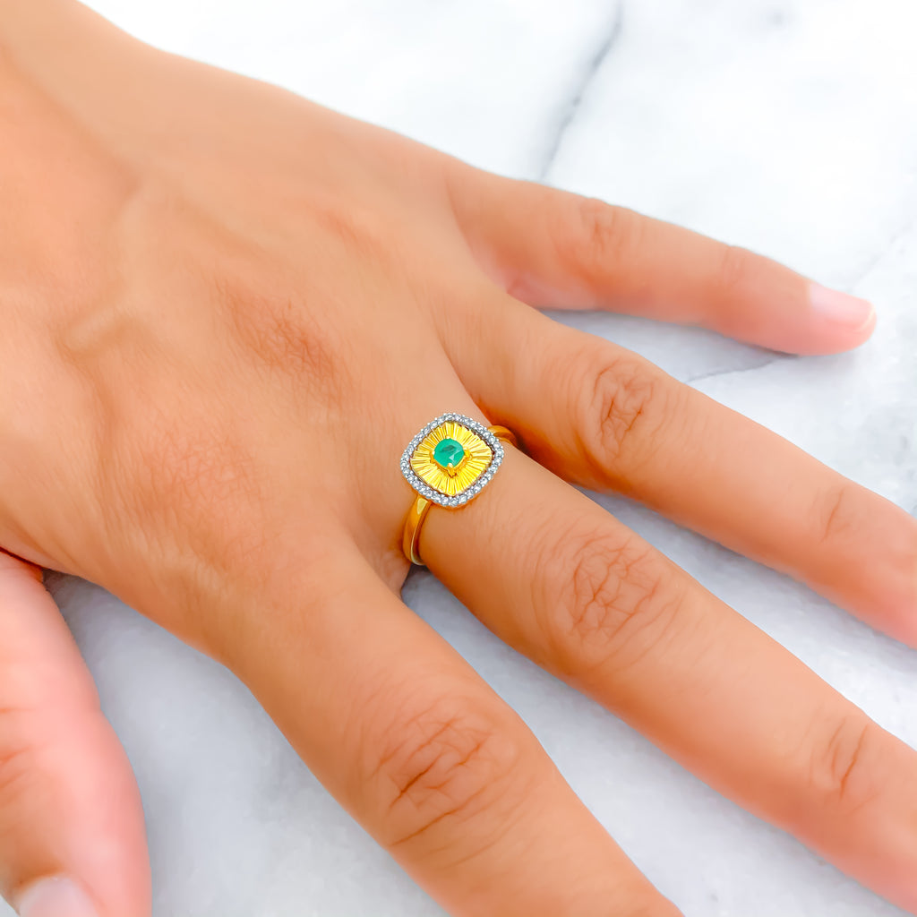 Modern Reflective 18K Gold + Diamond Ring – Andaaz Jewelers