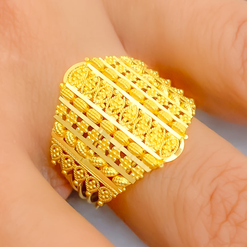 Sophisticated Striped 22K Gold Ring