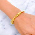 charming-interlinked-22k-gold-bangle-bracelet