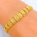 sparkling-dressy-22k-gold-bracelet