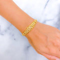 attractive-jazzy-22k-gold-bracelet.