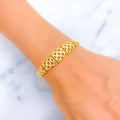 attractive-jazzy-22k-gold-bracelet
