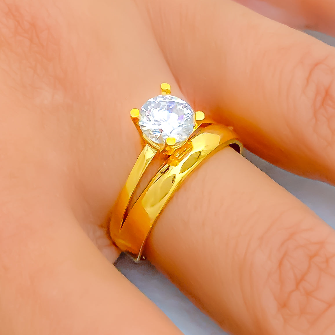 Sree Kumaran | 22K Gold Single Stone Casting Flower Ring Collection