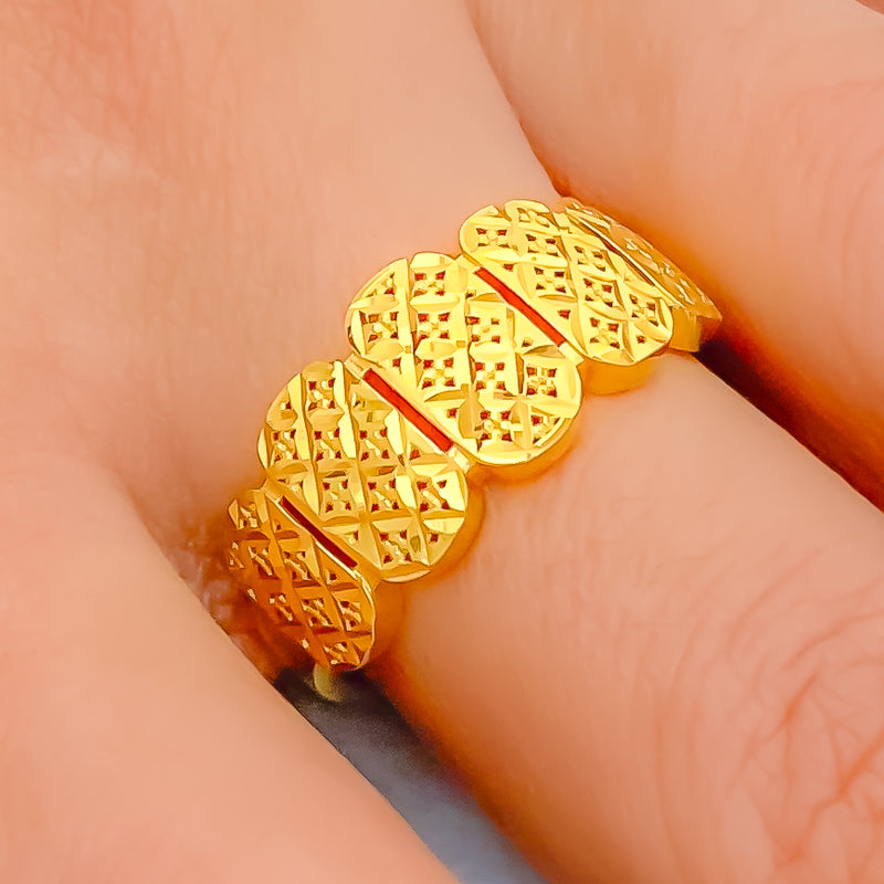 versatile-stately-22k-gold-ring