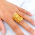 Lovely Engraved 21k Gold Ring