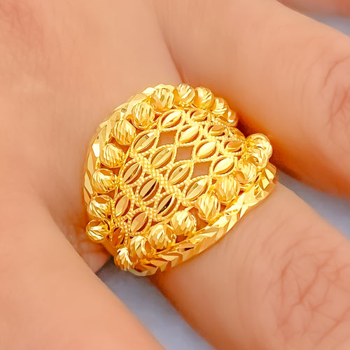 shiny-netted-orb-21k-gold-ring